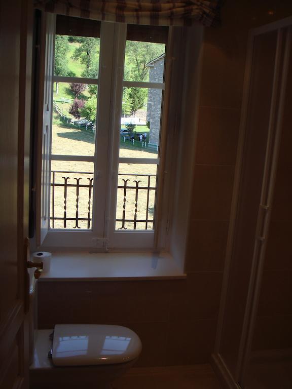 Apartamentos Valles Broto Phòng bức ảnh