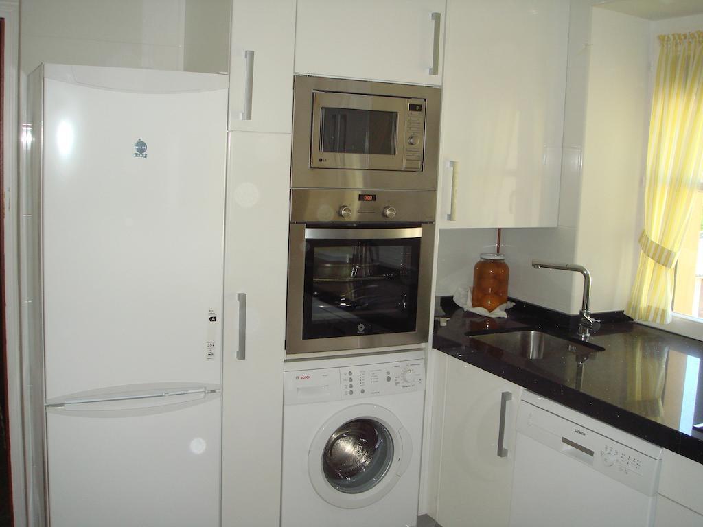 Apartamentos Valles Broto Phòng bức ảnh